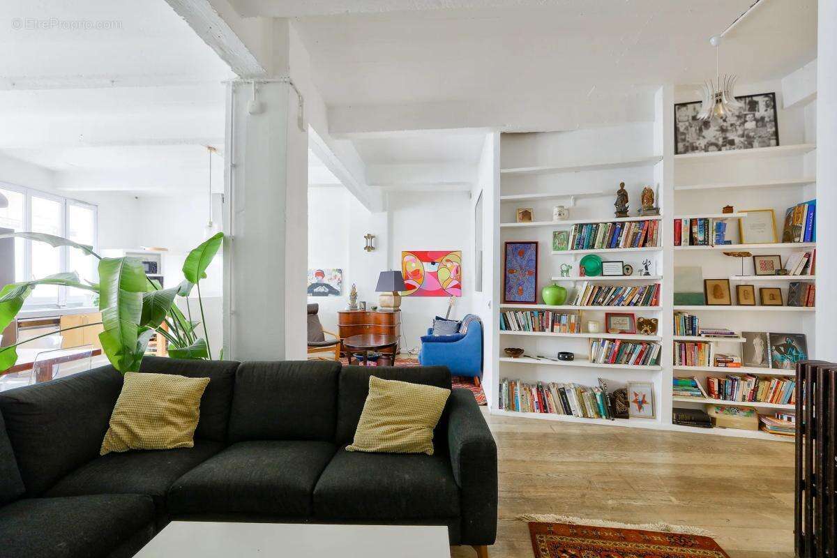 Appartement à PARIS-20E