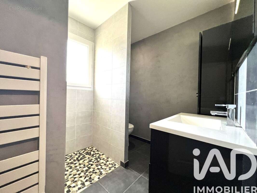 Photo 9 - Maison à VAYRES