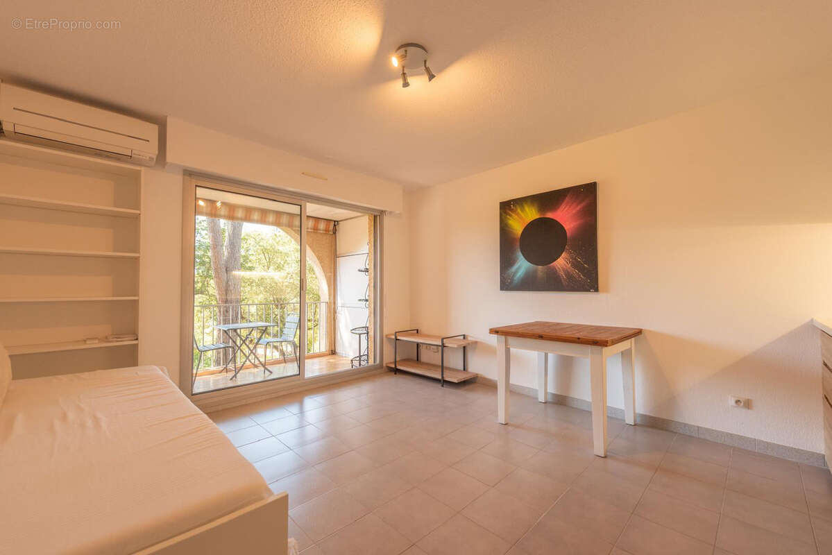 Appartement à SAINT-RAPHAEL