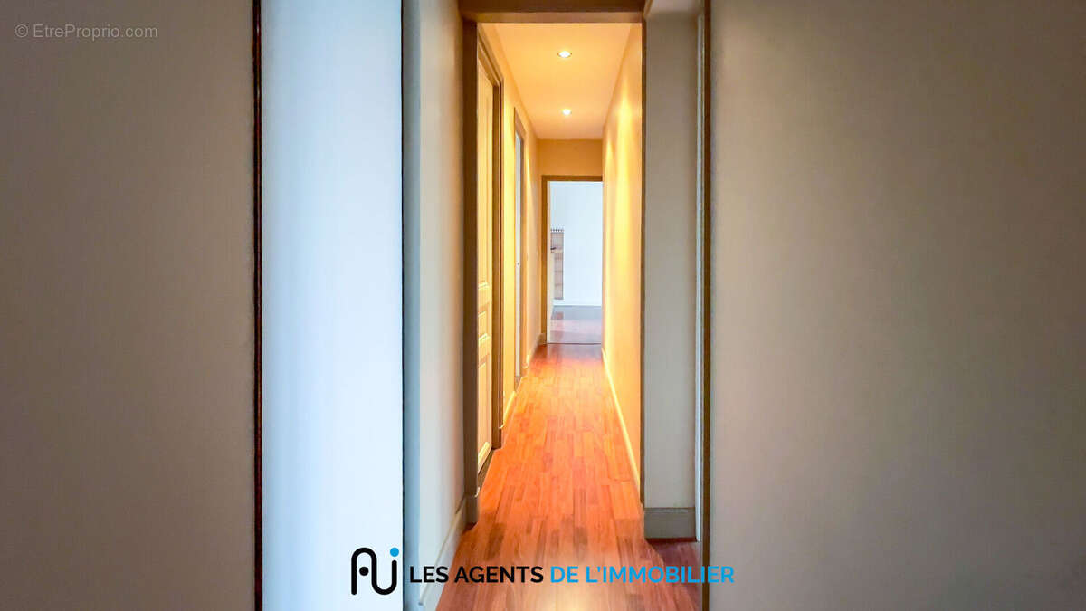 Appartement à NANTERRE