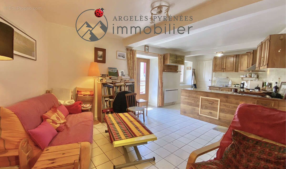 Maison à LUZ-SAINT-SAUVEUR