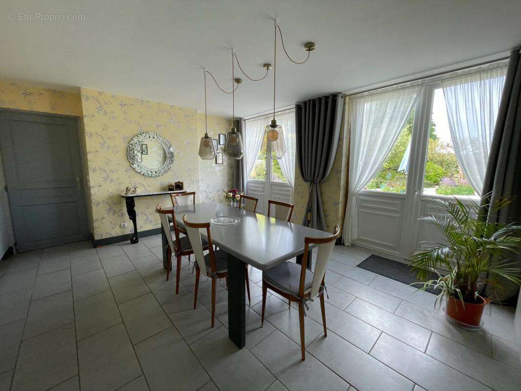 Maison à BRESDON