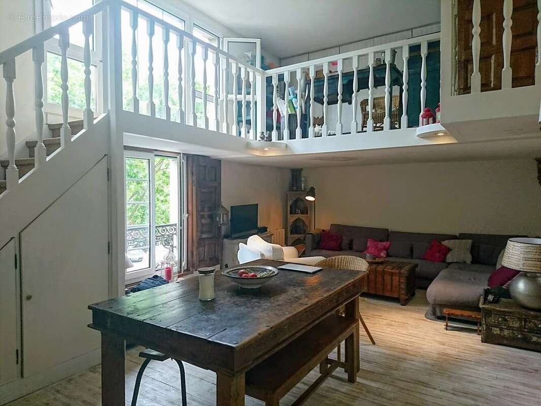 Appartement à PARIS-9E