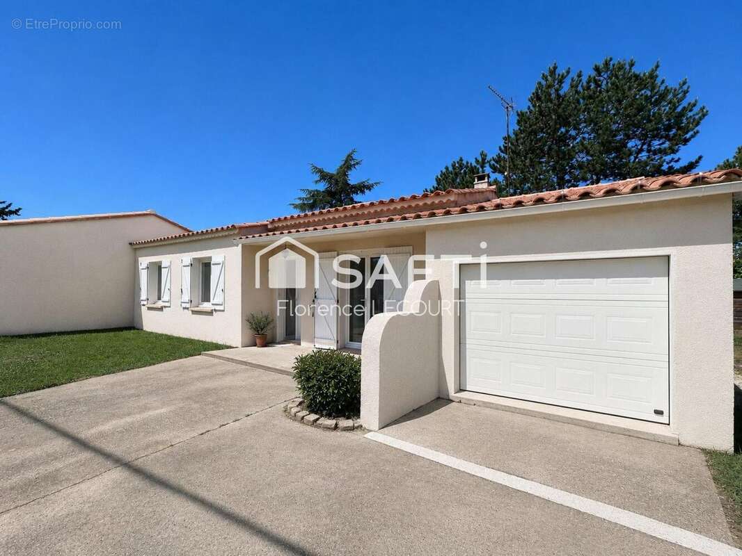 Photo 6 - Maison à SAINT-MAXIMIN-LA-SAINTE-BAUME