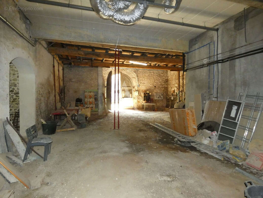 Superbe batisse  type loft de  214m²  et son appartement indépendant à 10km de Narbonne - photo 17