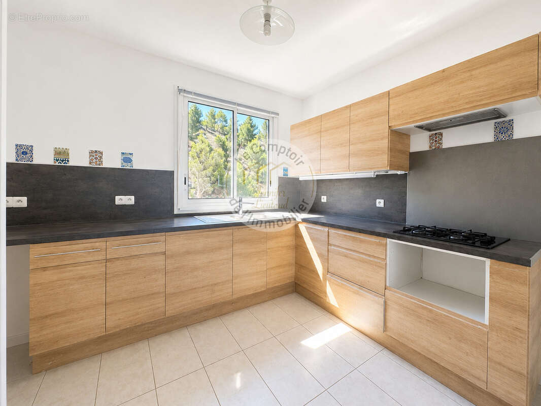 Appartement à MARSEILLE-9E