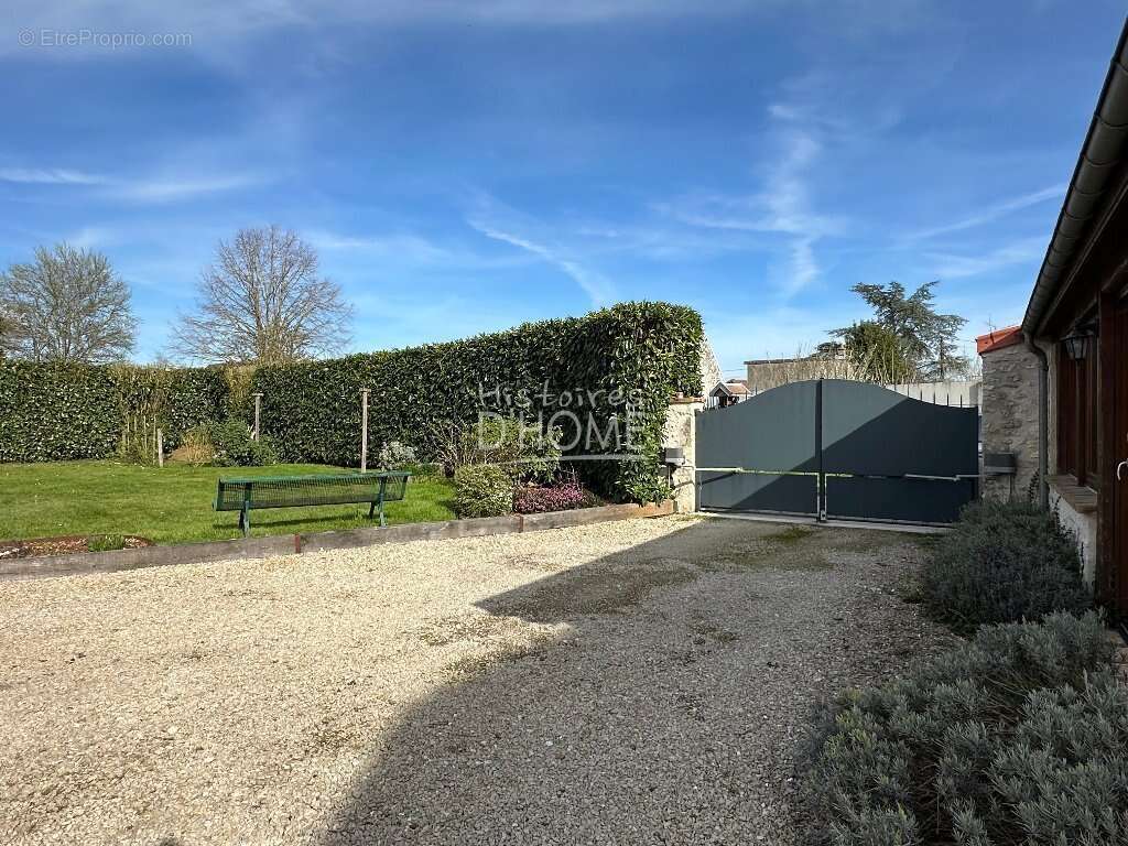 Maison à LA FERTE-GAUCHER