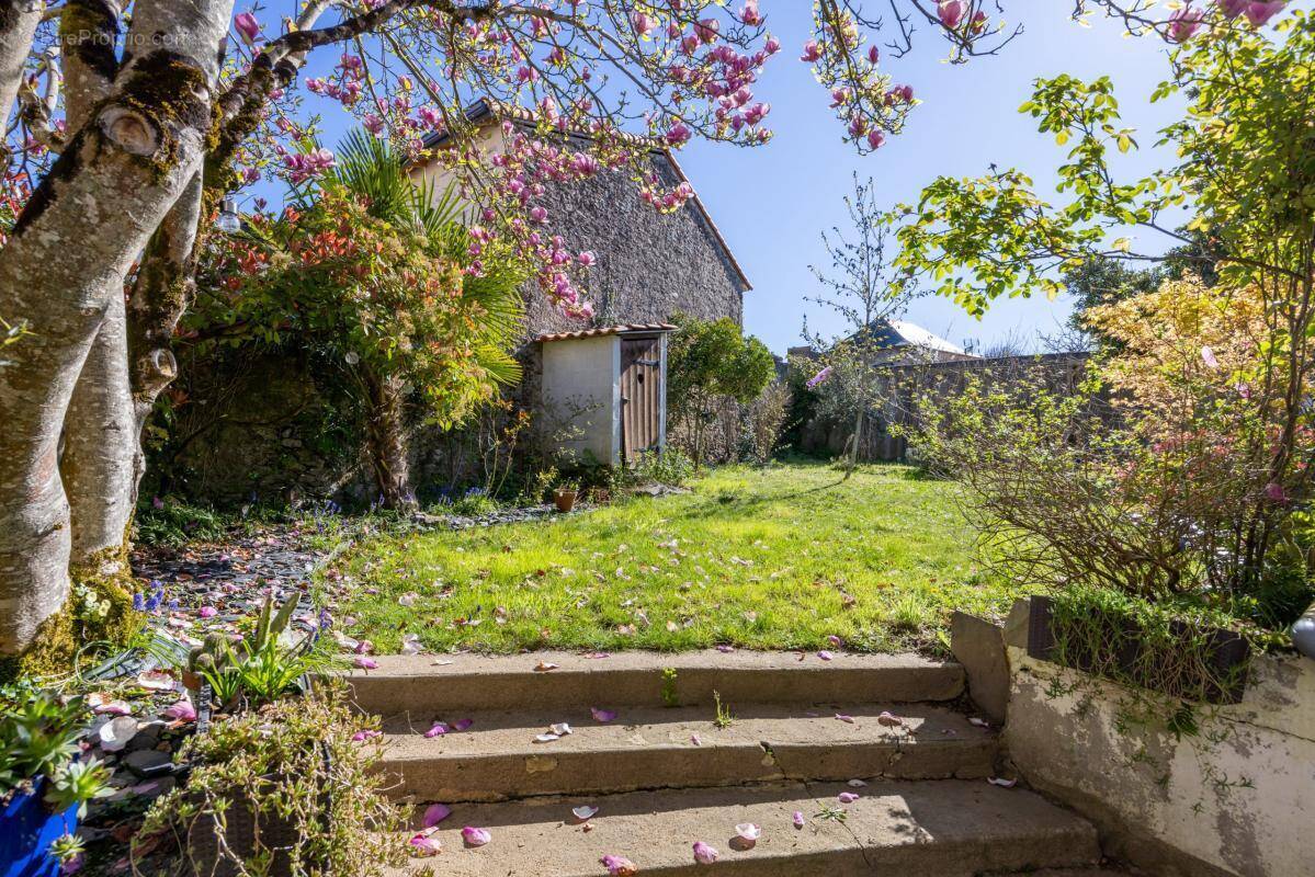 Maison à BASSE-GOULAINE