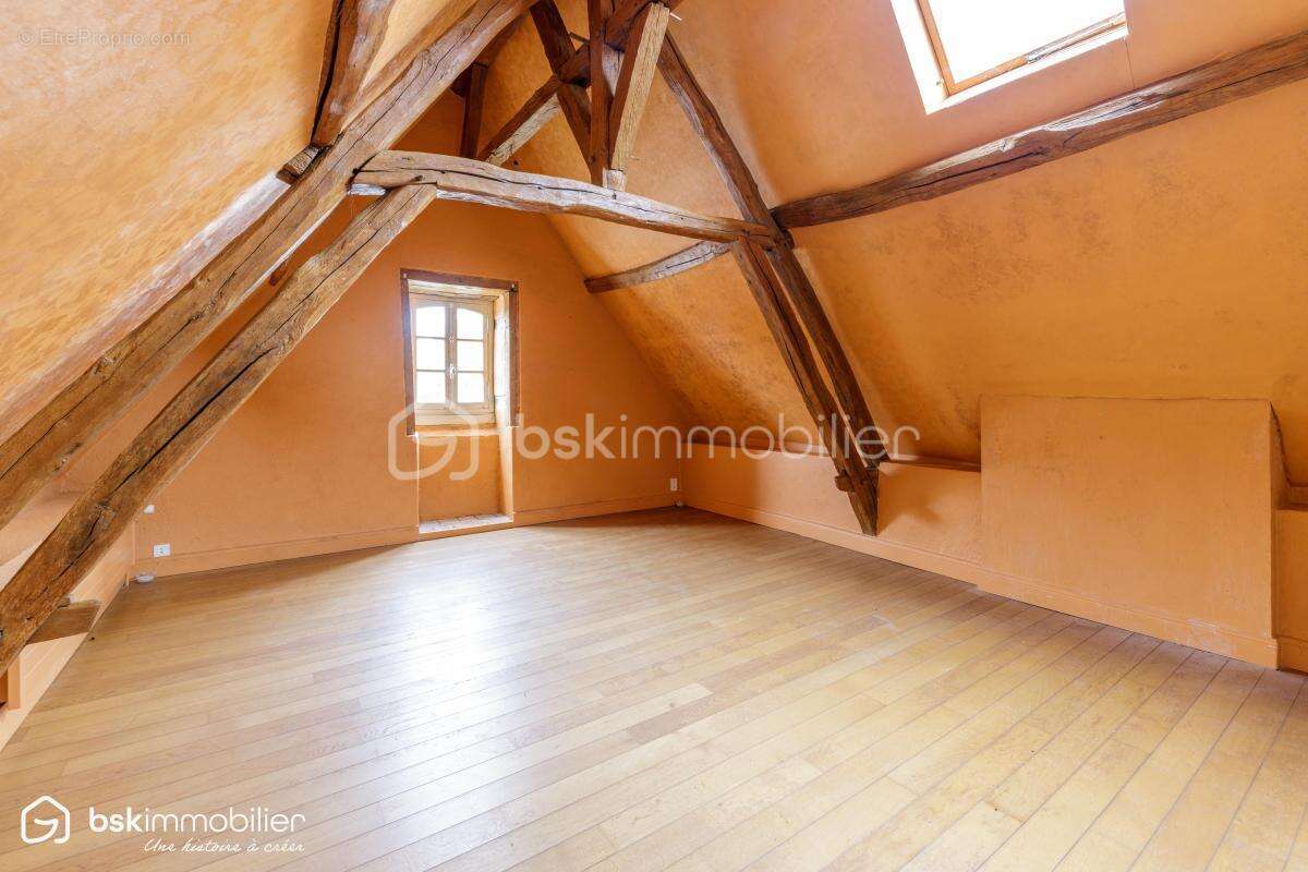 Maison de caractère 326 m² – Hyper-centre Châteauroux – Gros potentiel - photo 18