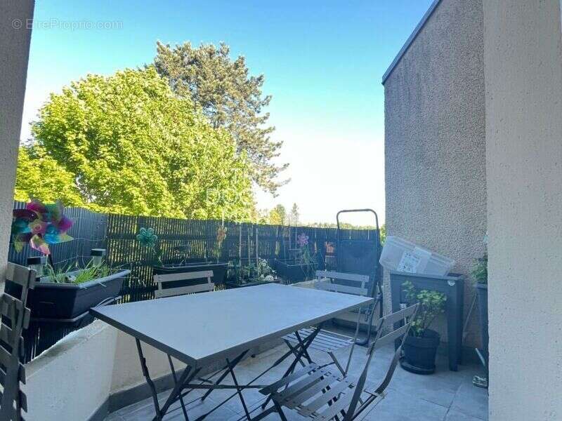 Appartement à LIMOURS