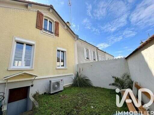 Photo 2 - Maison à MEAUX