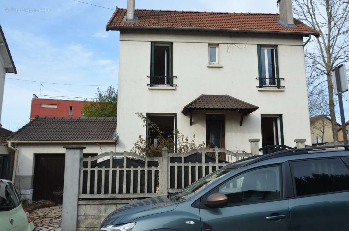 Maison 95 m² à Champigny-Sur-Marne  - photo 2