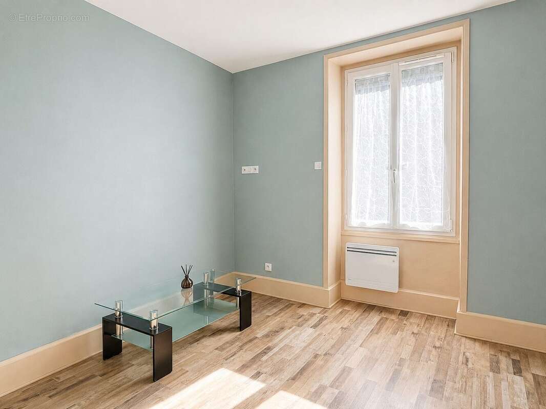 Maison à SAINT-ETIENNE-DE-SAINT-GEOIRS