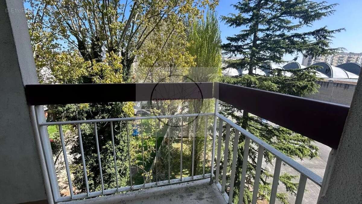 Appartement à MONTREUIL