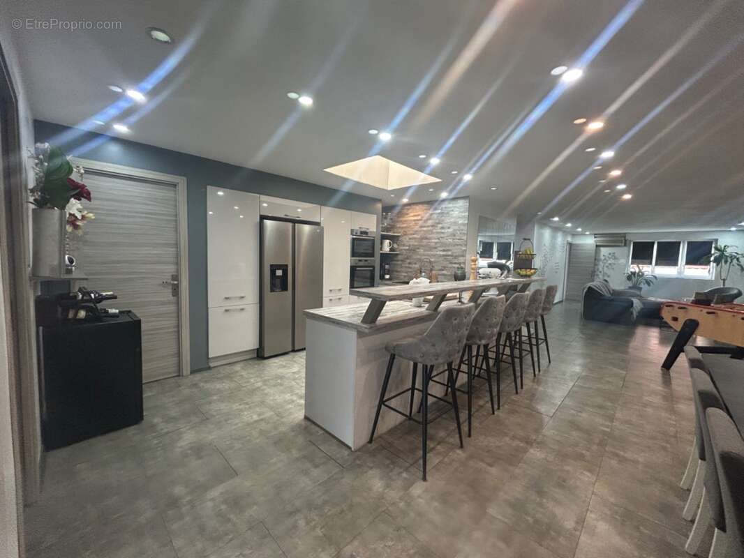 Appartement à LE MUY