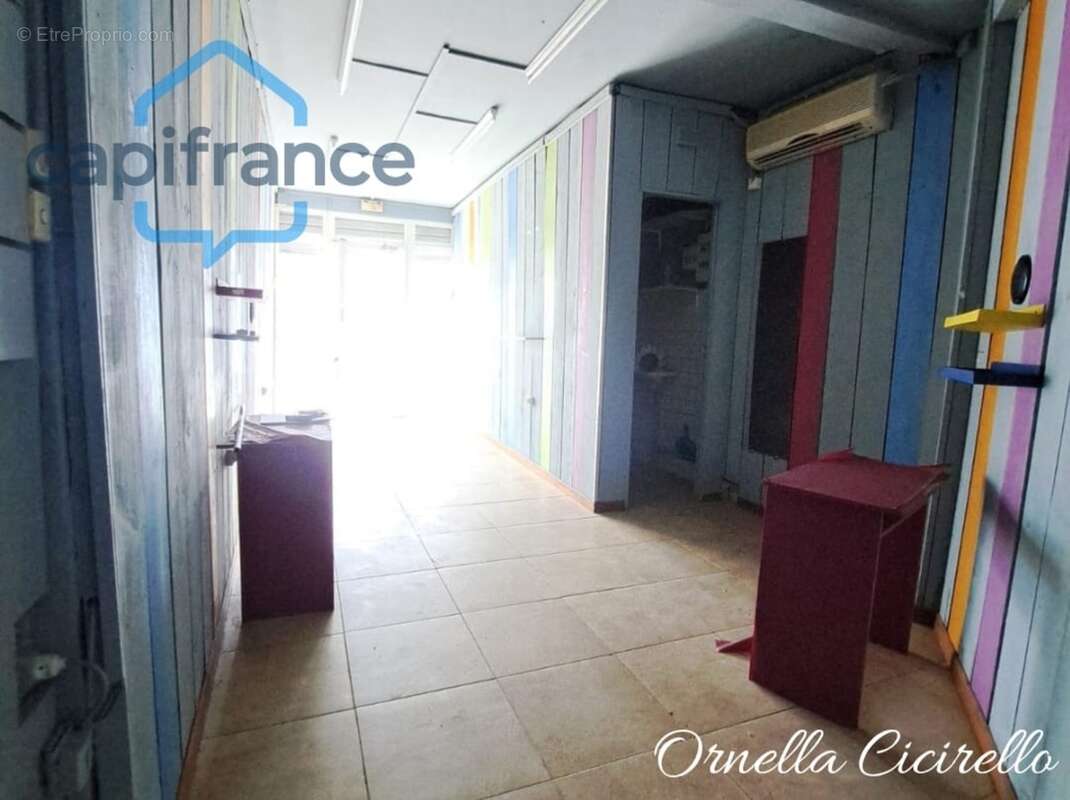 EN EXCLUSIVITÉ – Immeuble de rapport à rénover – Pointe-à-Pitre (971) - photo 13