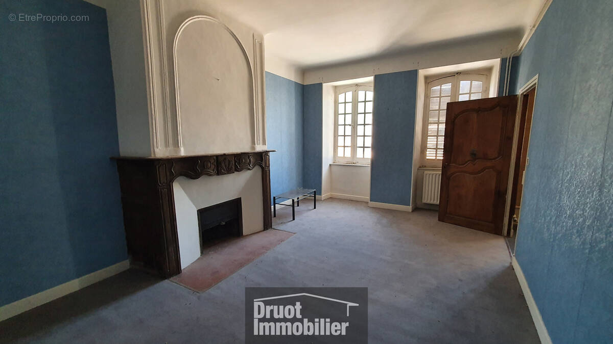 Appartement à SAINT-GENIEZ-D'OLT