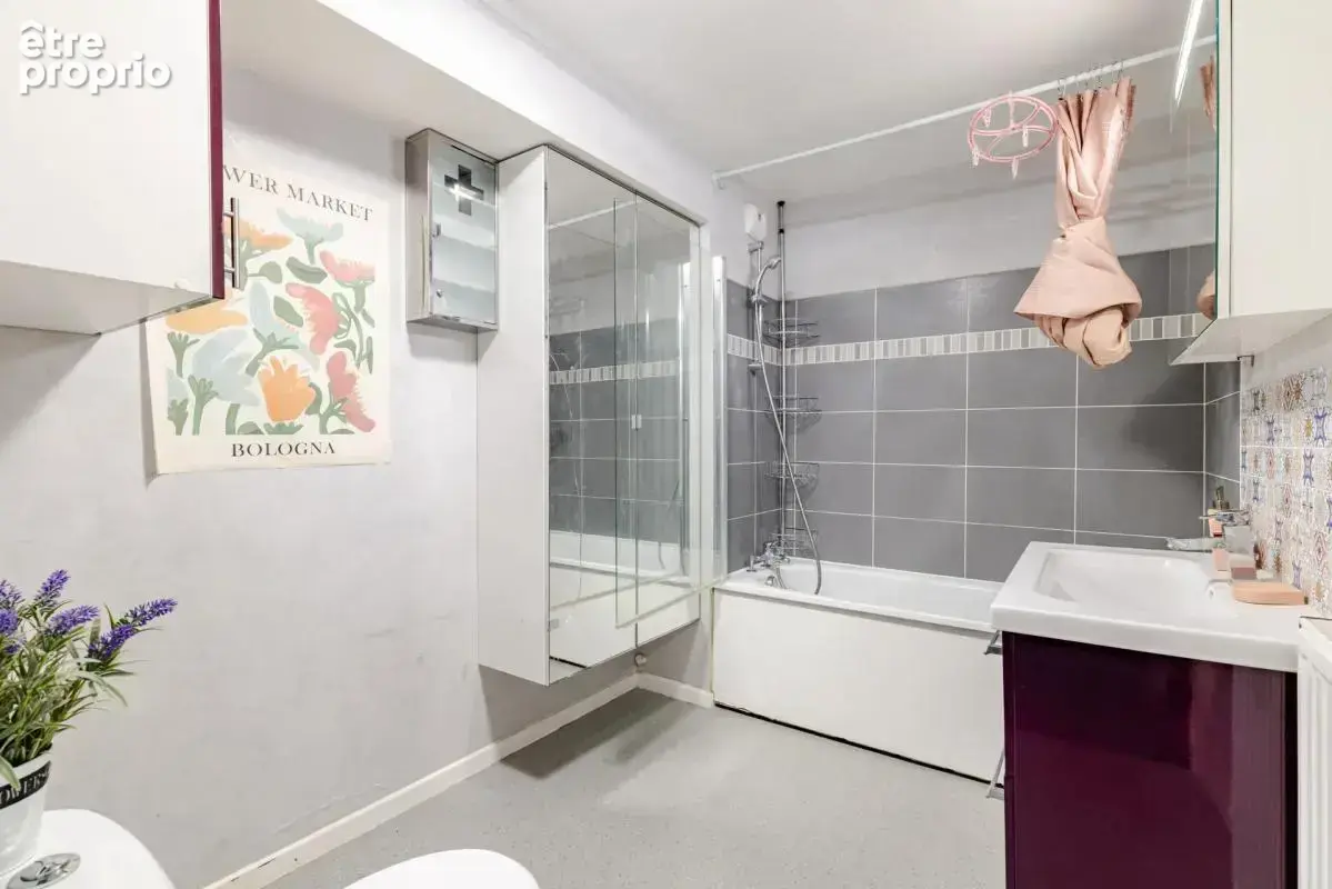 Appartement de 4 pièces de 70 m² à Stains - photo 12