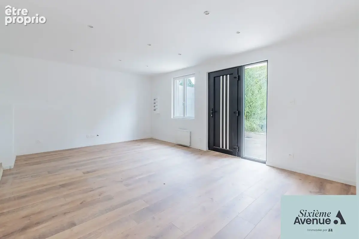 Maison de plain pied disposant de deux chambres proche RER - photo 2