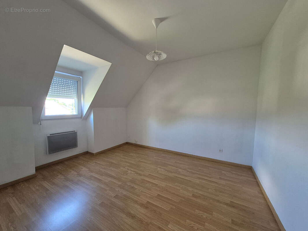 Maison Laille 5 pièce(s) 102 m2 - photo 7
