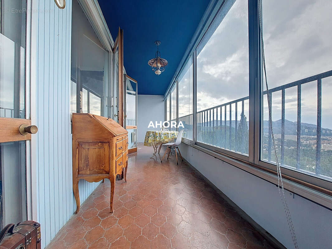 Appartement à MARSEILLE-9E