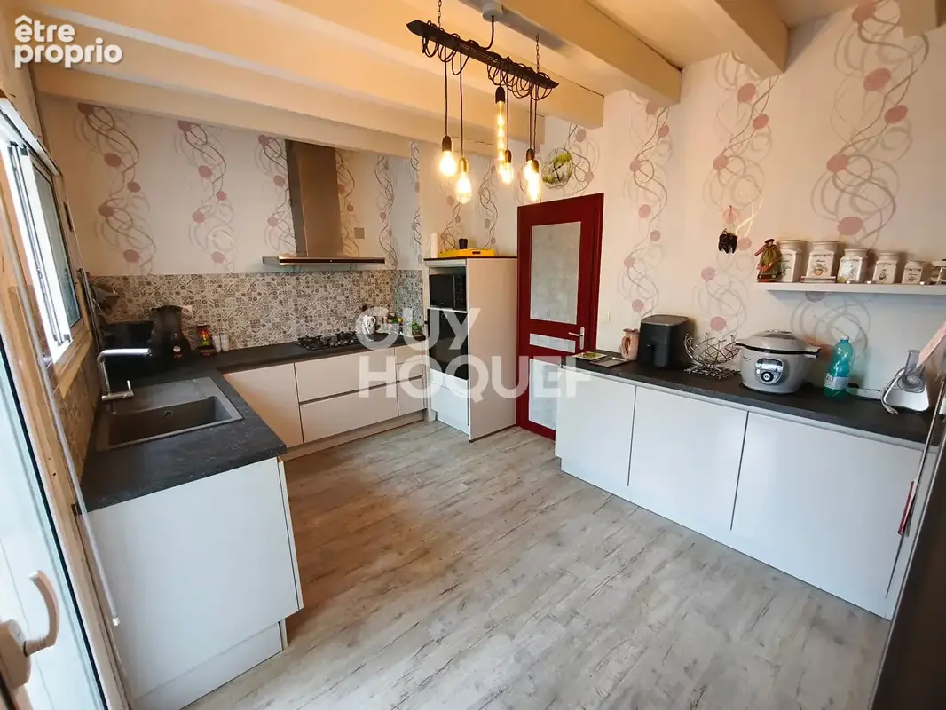 Maison 145 m2, 3 chambres, garage et piscine - photo 6