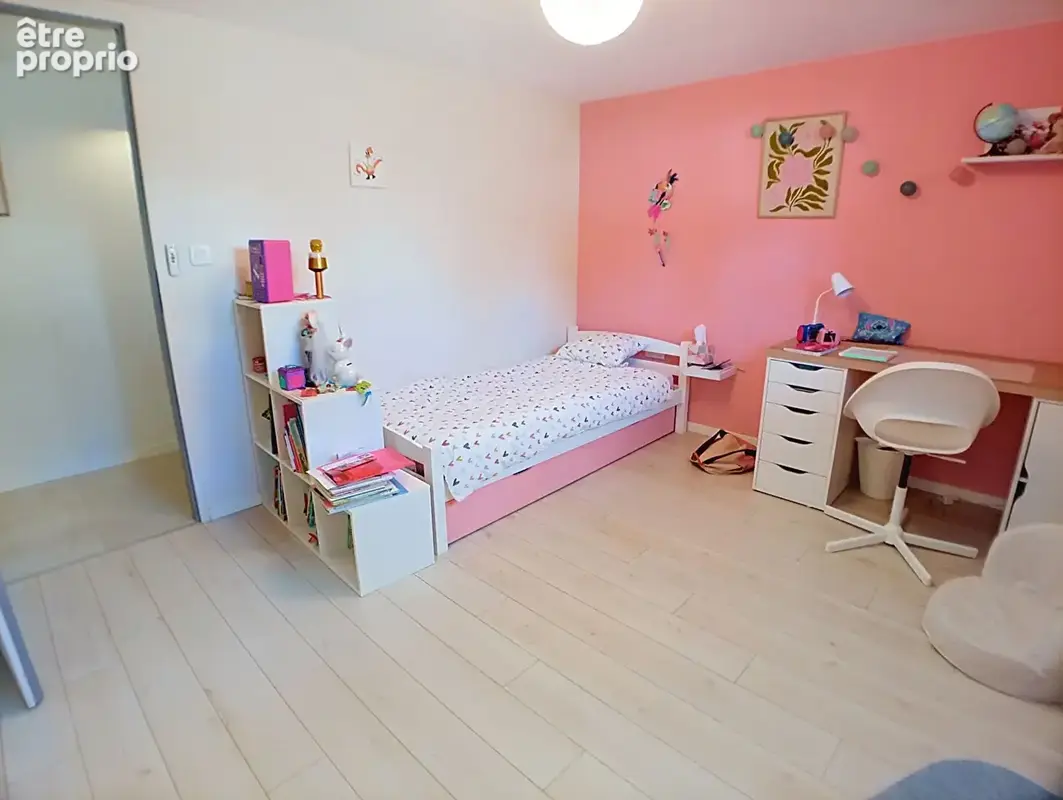 Maison Montbert 7 pièce(s) 174 m2 - photo 13