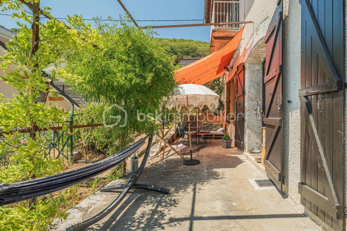 Maison de caractère rénovée – Vue dégagée – Proche Aix-les-Bains - photo 18