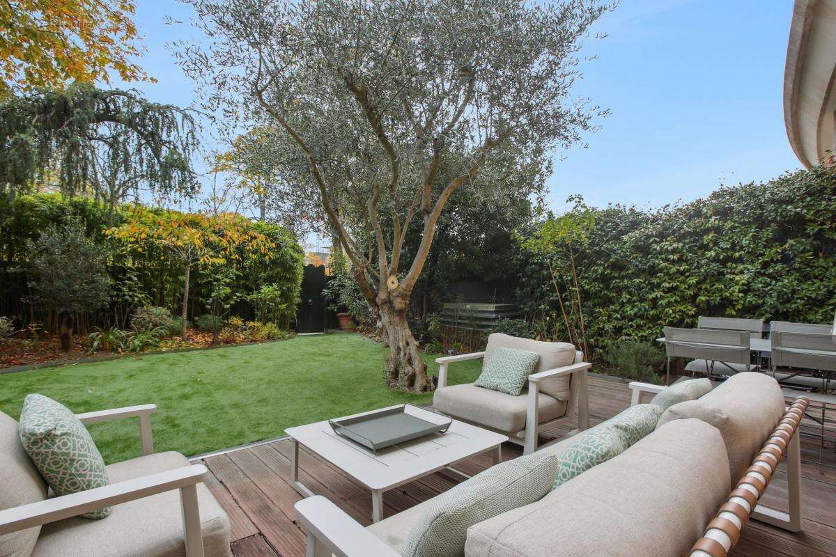 Appartement à NEUILLY-SUR-SEINE