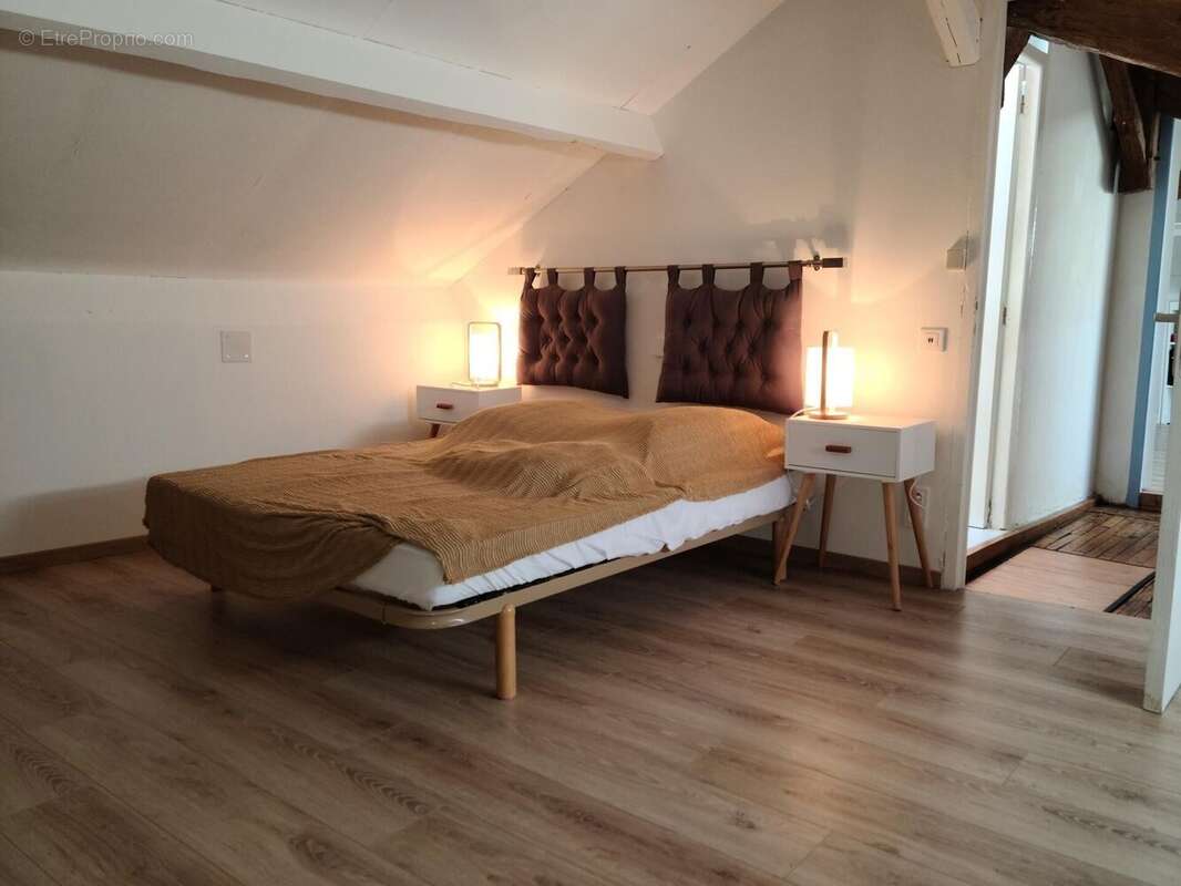 Maison 111 m² à Caillac  - photo 8