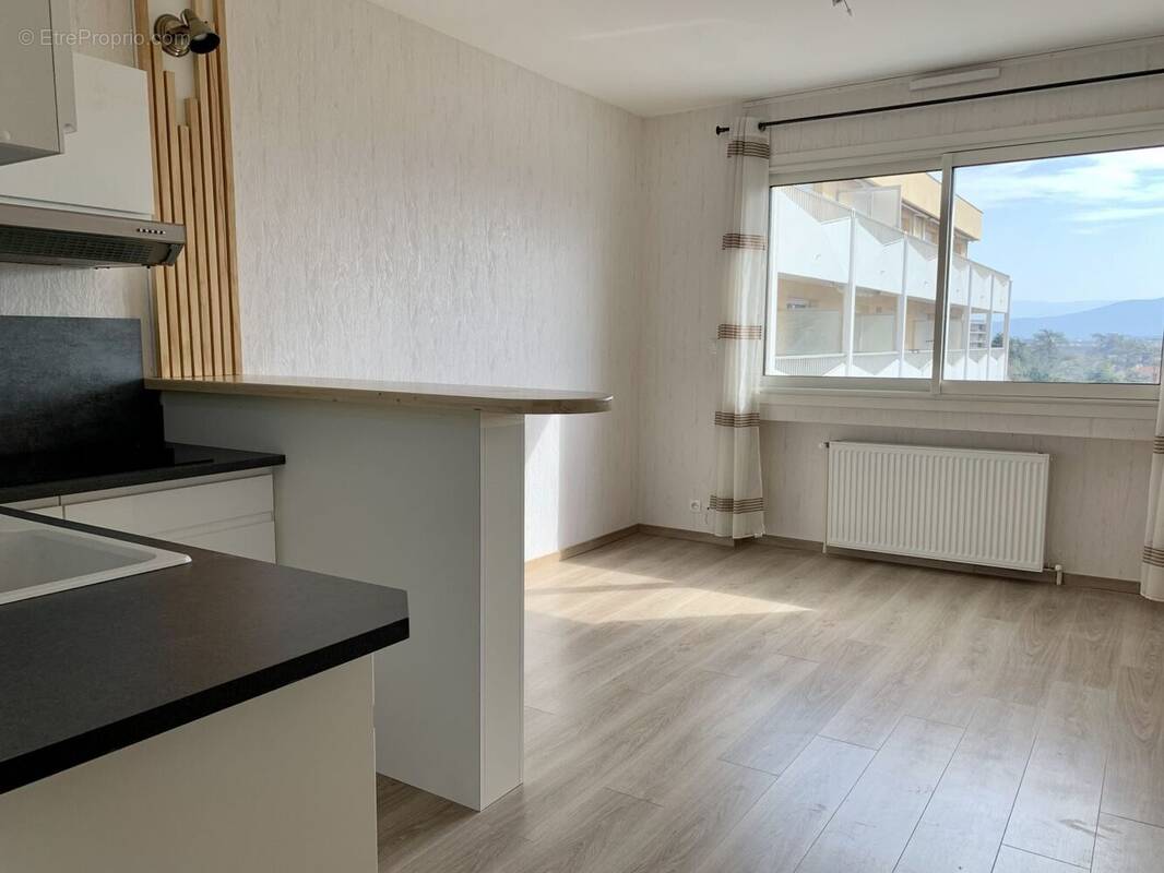 Appartement à ROMANS-SUR-ISERE
