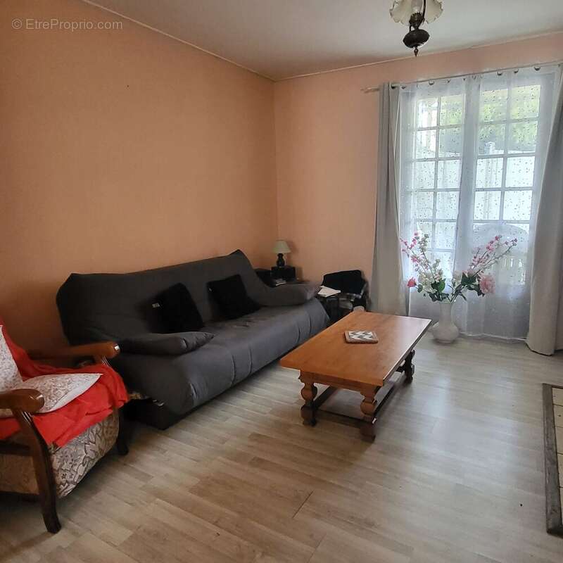 Maison à ETREPAGNY