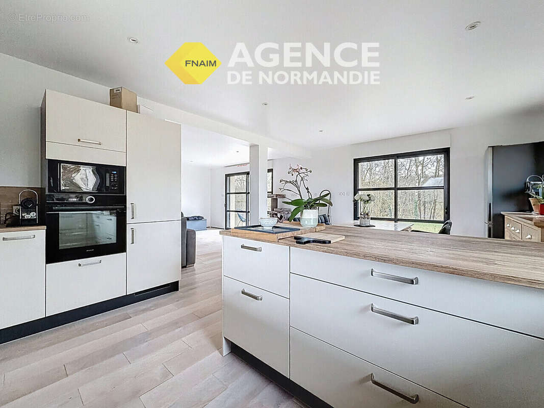 Maison à MONTREUIL-L'ARGILLE