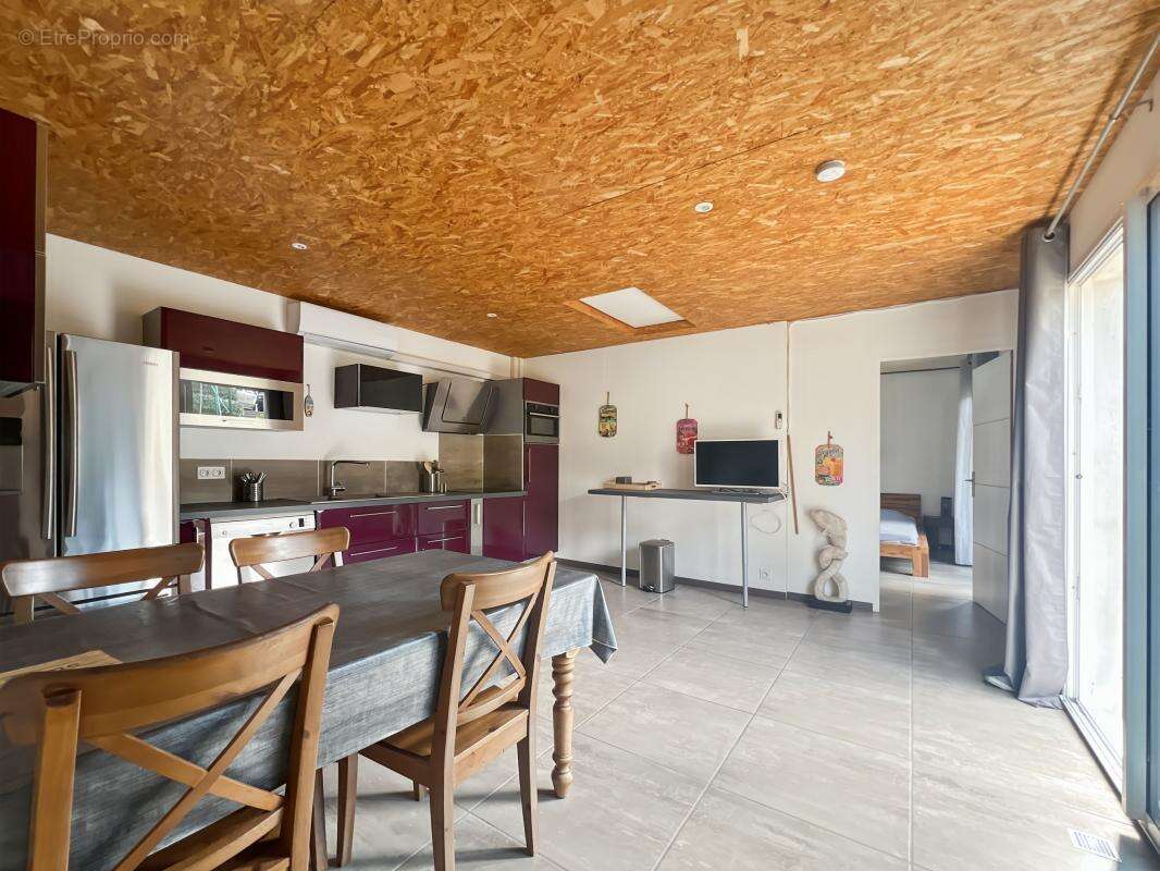 Maison à FREJUS