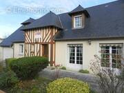 Maison à CREVECOEUR-EN-AUGE