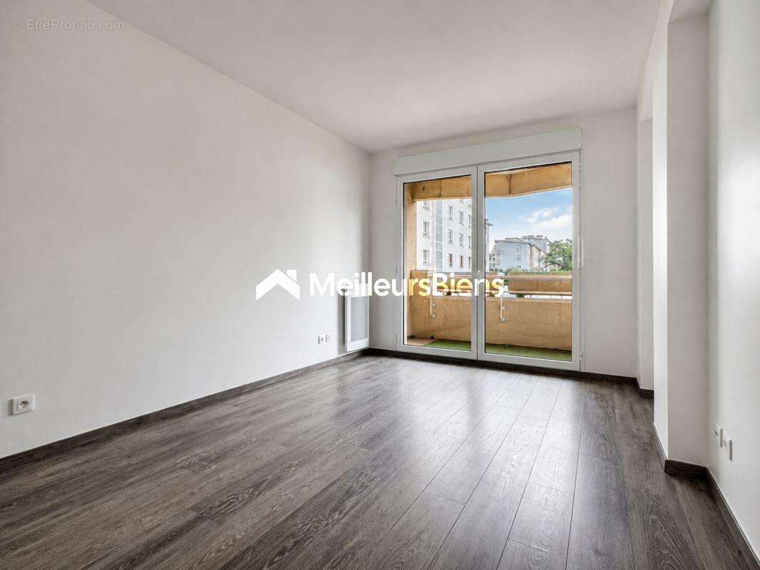 Appartement à CHOISY-LE-ROI