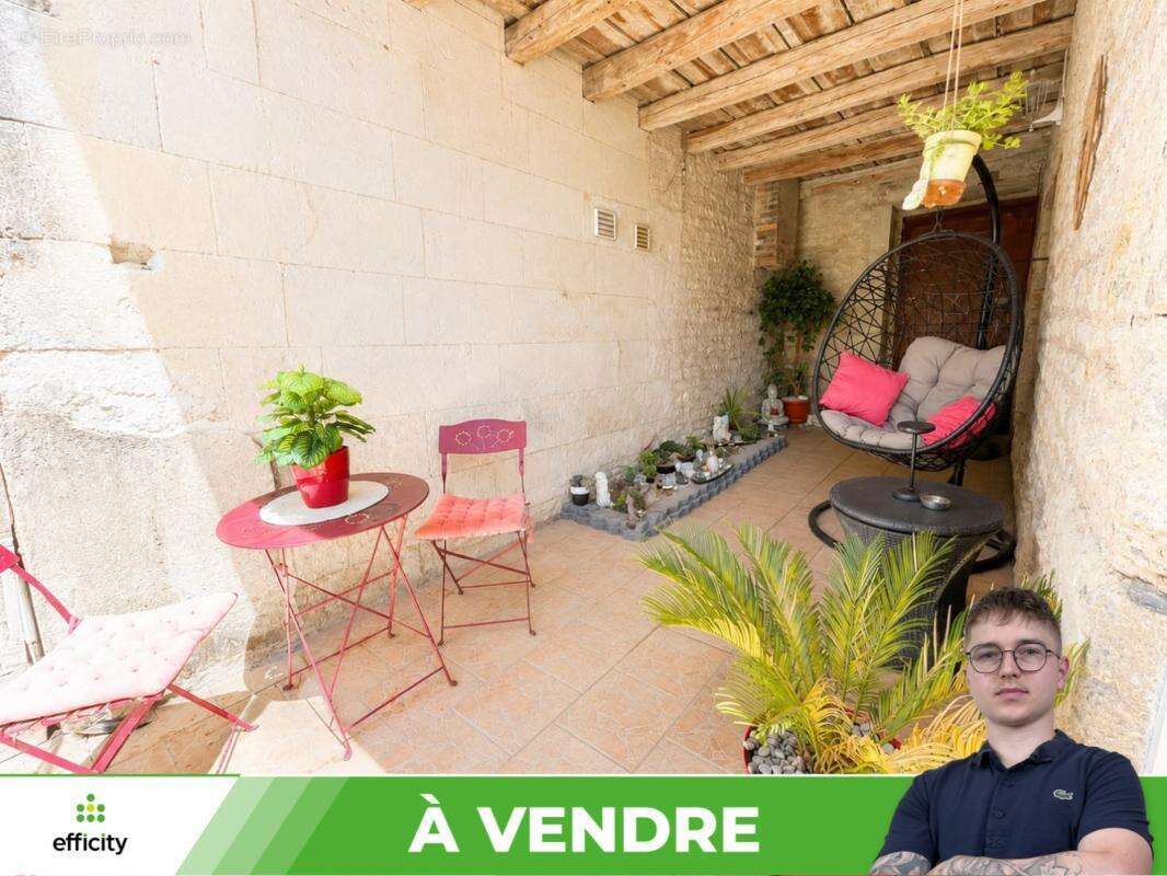 Maison 151 m² à Monts-Sur-Guesnes  - photo 20