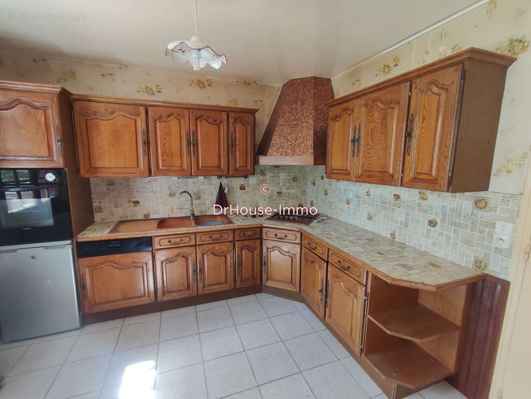 Maison à NOUAILLE-MAUPERTUIS