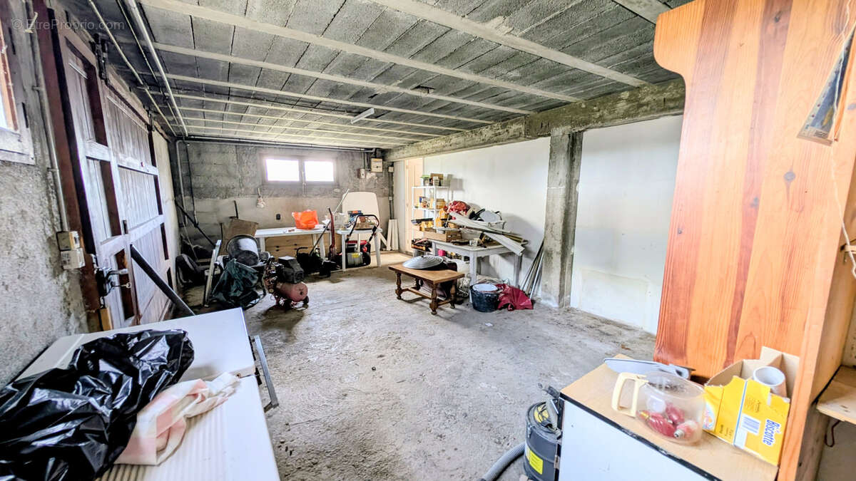 Maison à VILLELONGUE-DELS-MONTS