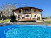 Maison à POUSSIGNAC