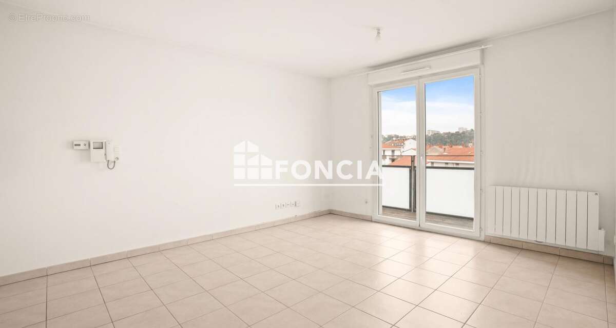 Appartement à LYON-9E