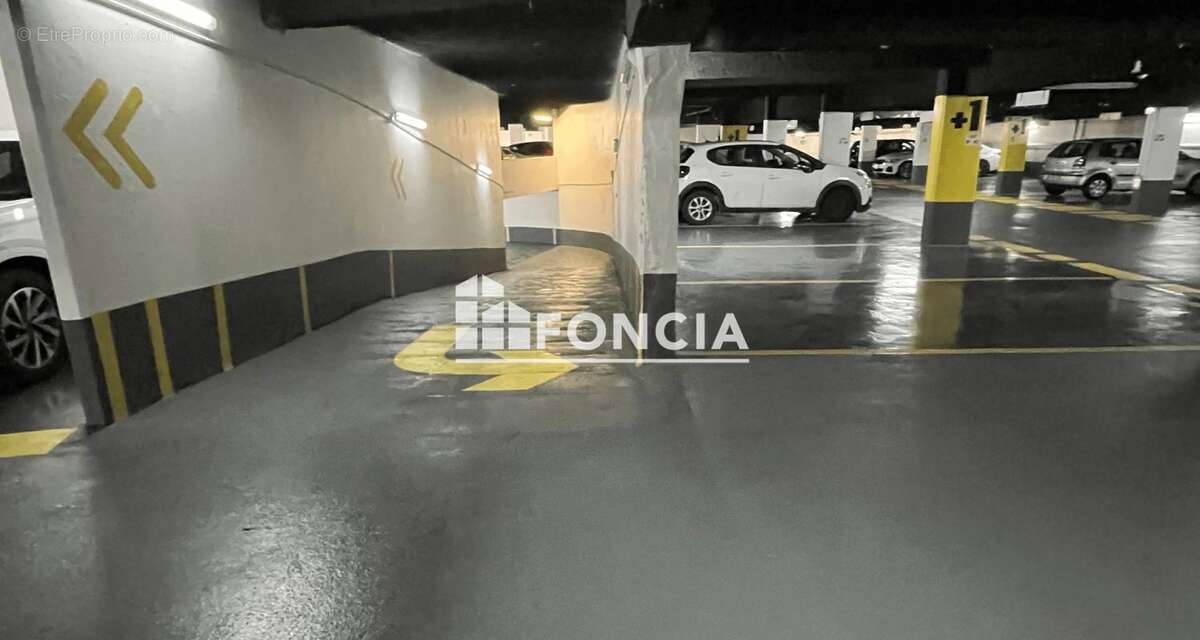 À vendre – Emplacement de parking sécurisé – Résidence Palmeiras, Nice - photo 4