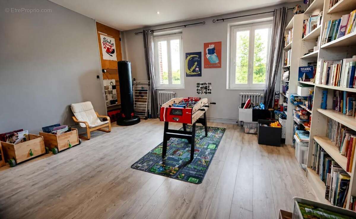 Maison de 8 pièces de 221 m² à Poses - photo 17