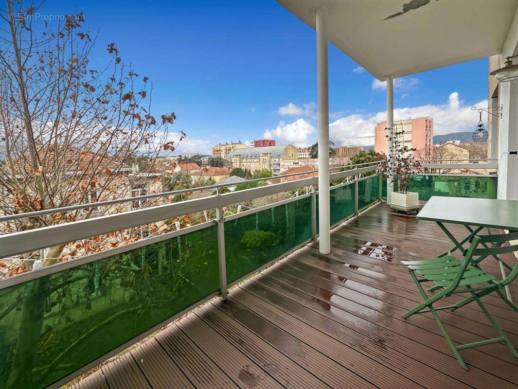 Appartement à VALENCE