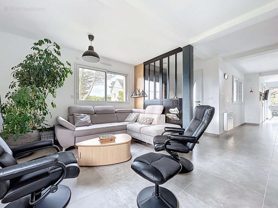 Maison à SAINT-GERMAIN-SUR-AY