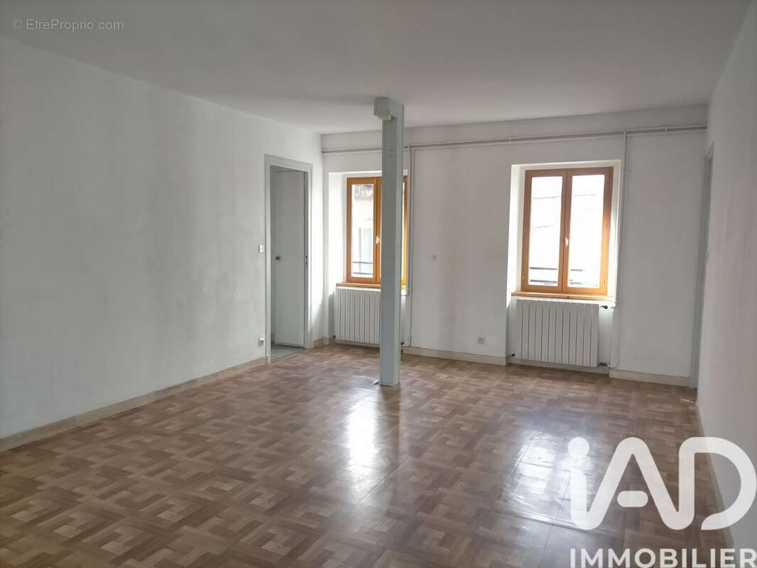 Photo 6 - Appartement à SAINT-BONNET-LE-CHATEAU