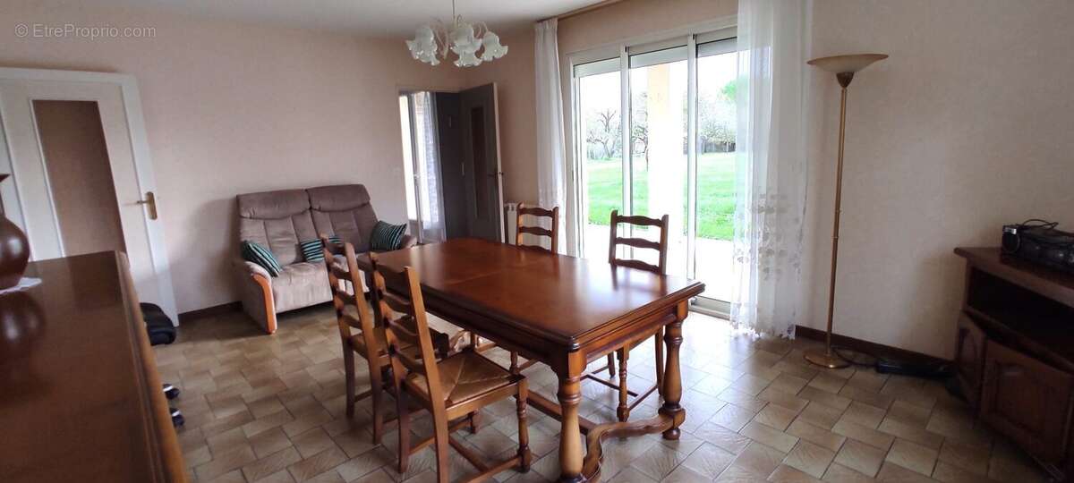 Maison à LES GONDS