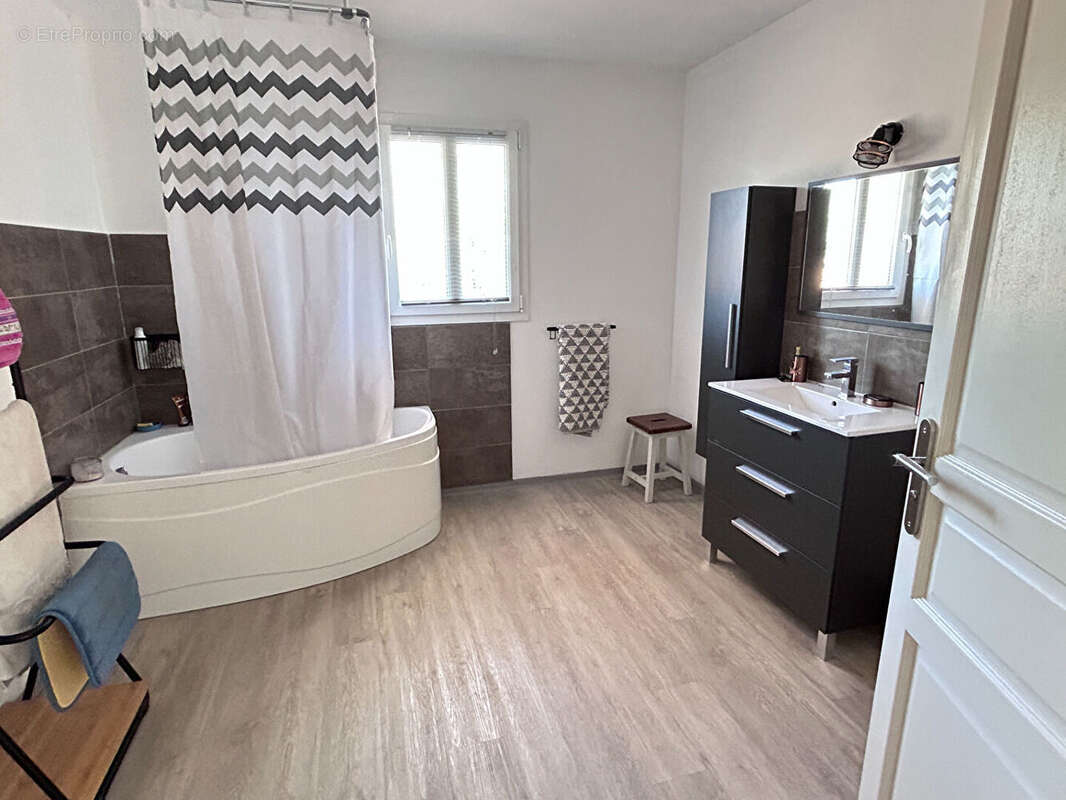 Maison à VILLENEUVE-SUR-LOT