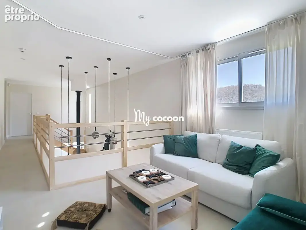 Maison - T5 - 145 m² - photo 10