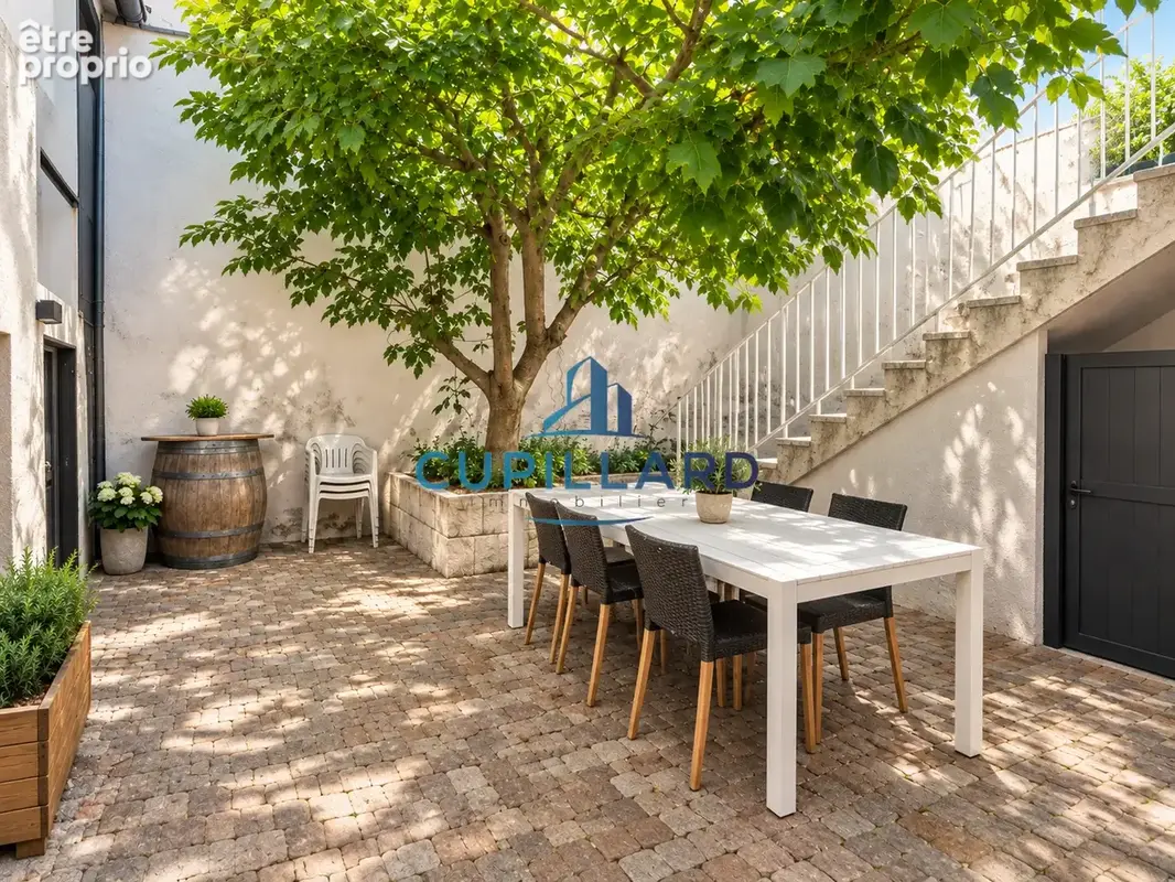 Maison de ville avec terrasse, garage et appartement indépendant   Centre de Roanne - photo 12